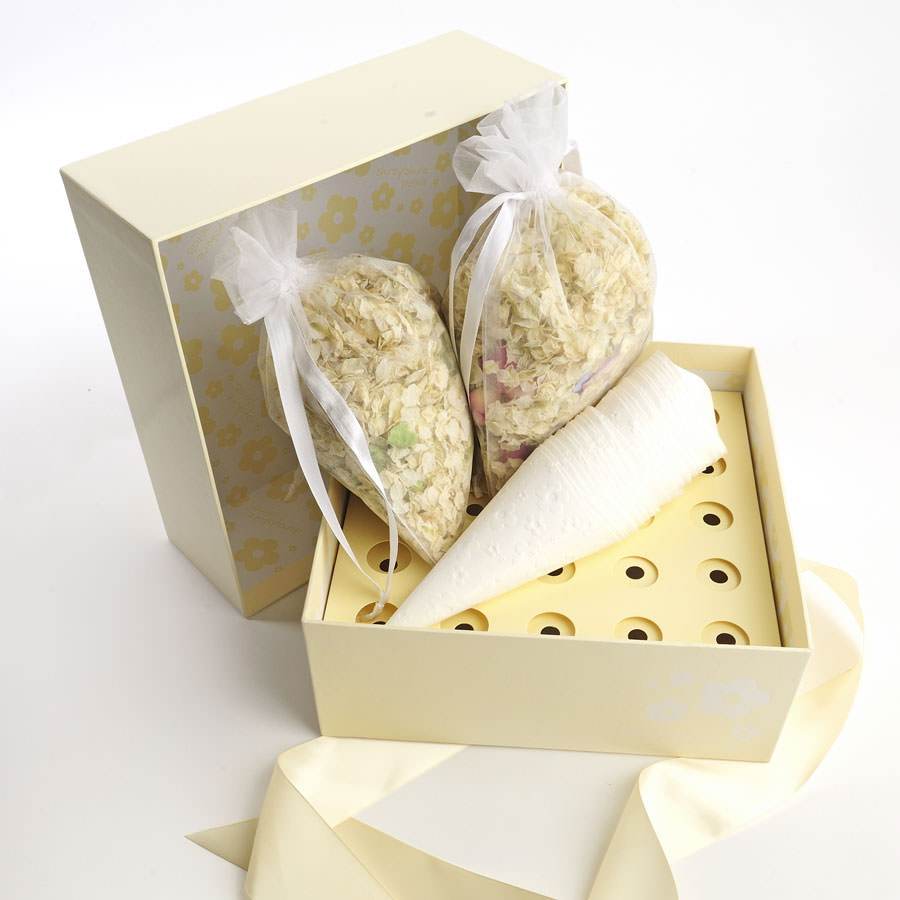 Real Flower Petal Confetti Box - Icing Sugar - Confetti - Tree2mydoor
